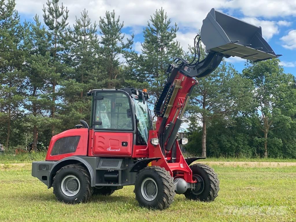  Manitech  MTech 4,5T Teleszkópos gumikerekes rakodók