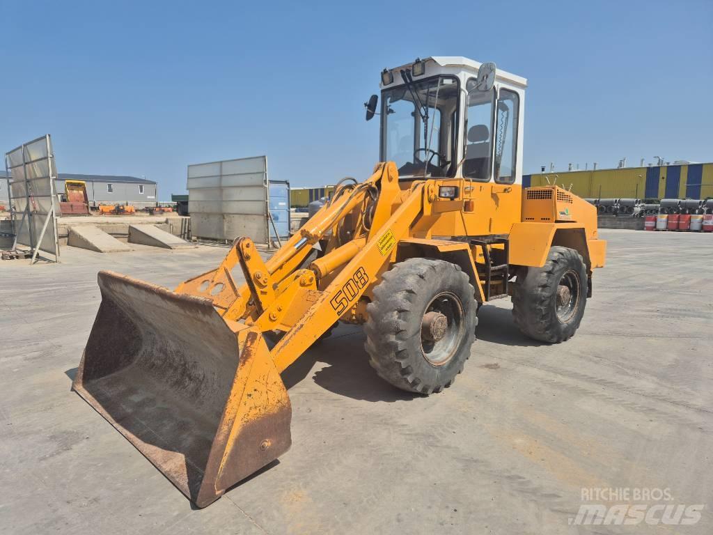 Liebherr 508 Gumikerekes homlokrakodók