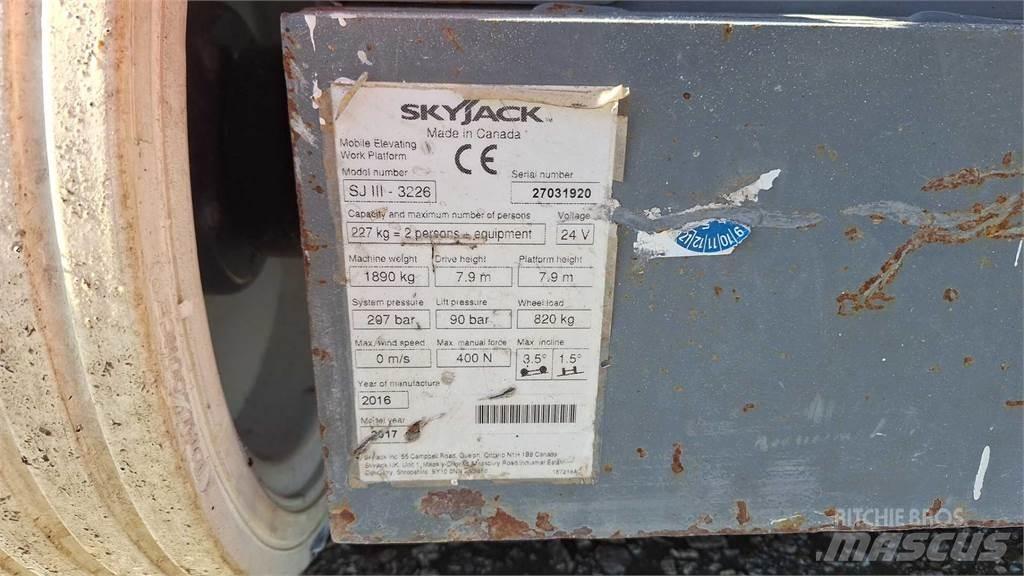 SkyJack SJIII3226 Ollós emelők