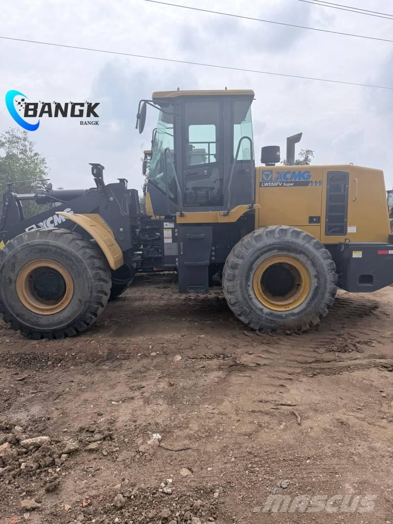 XCMG LW550F Gumikerekes homlokrakodók