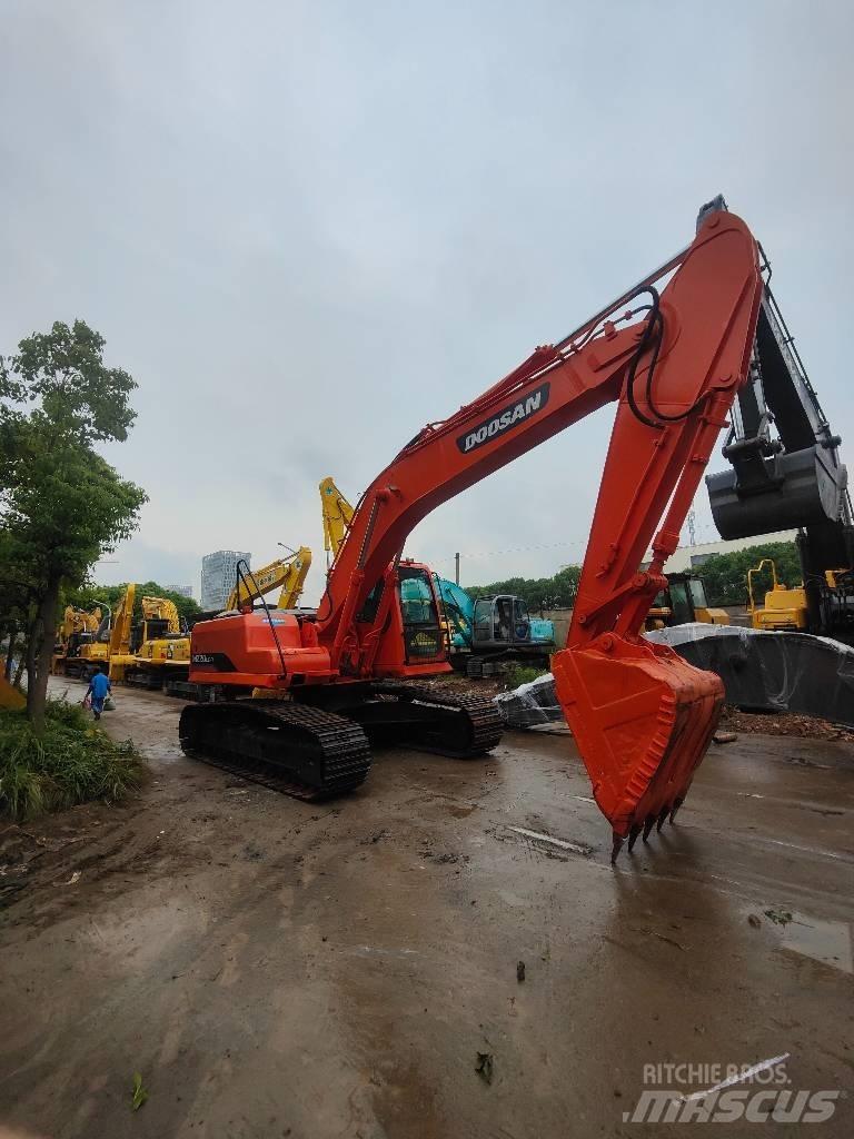 Doosan 220 LC-7 Lánctalpas kotrók