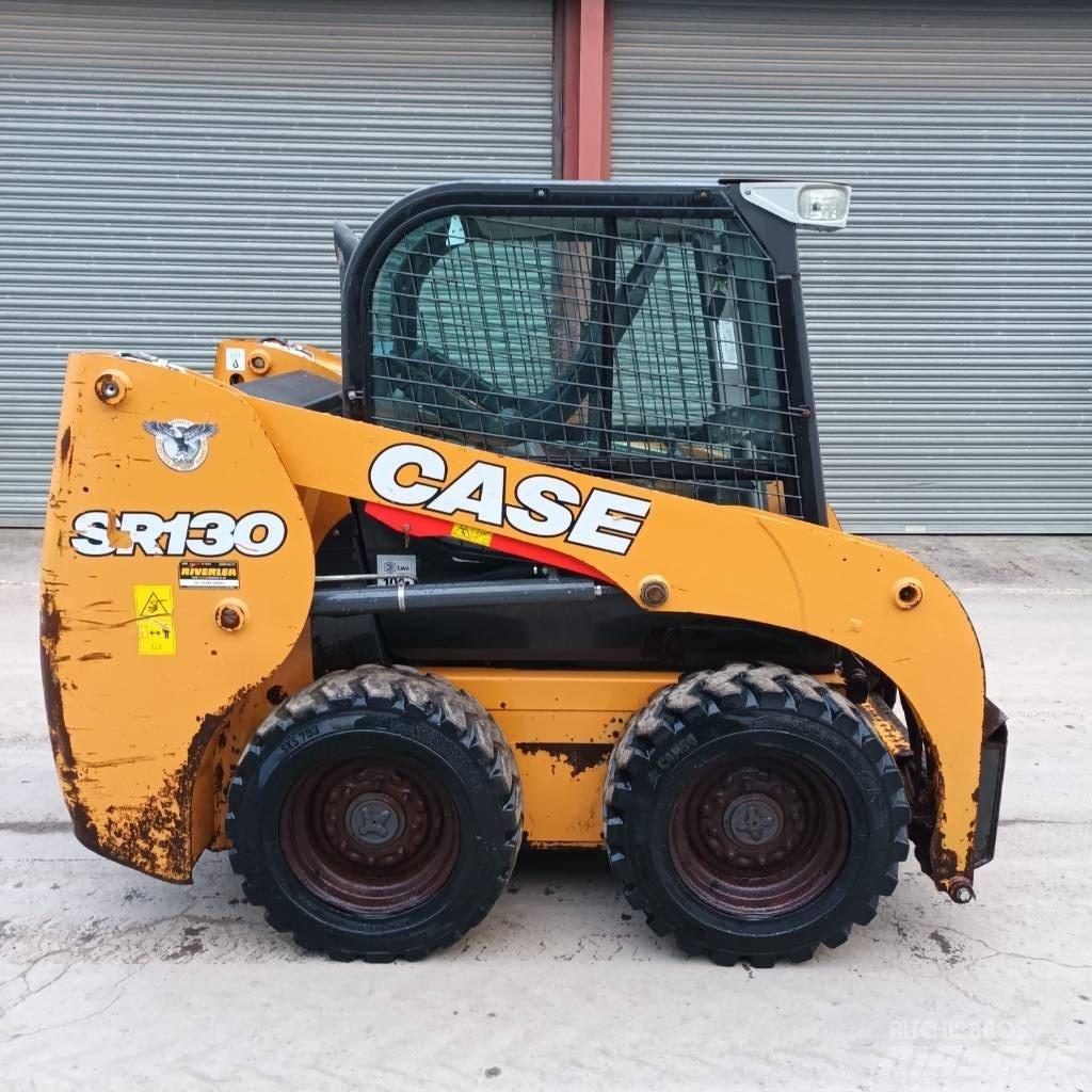 CASE SR 130 Kompaktrakodók