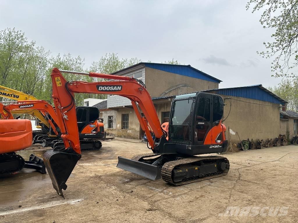 Doosan DX60 Lánctalpas kotrók