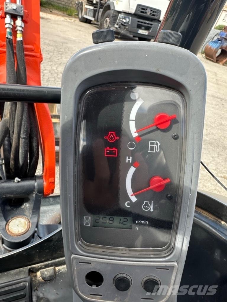 Kubota U 27-4 Mini kotrók < 7t