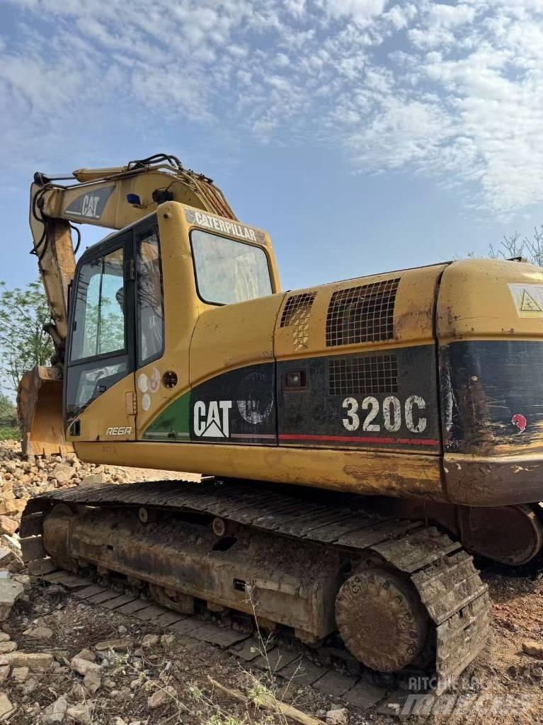 CAT 320 C Lánctalpas kotrók