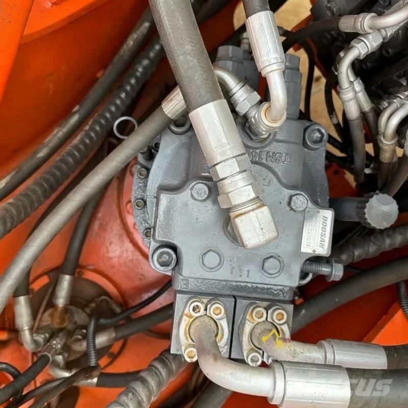 Doosan DX225-9C Lánctalpas kotrók