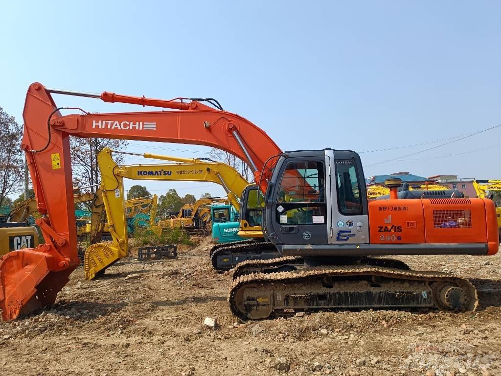 Hitachi ZX 240 Lánctalpas kotrók