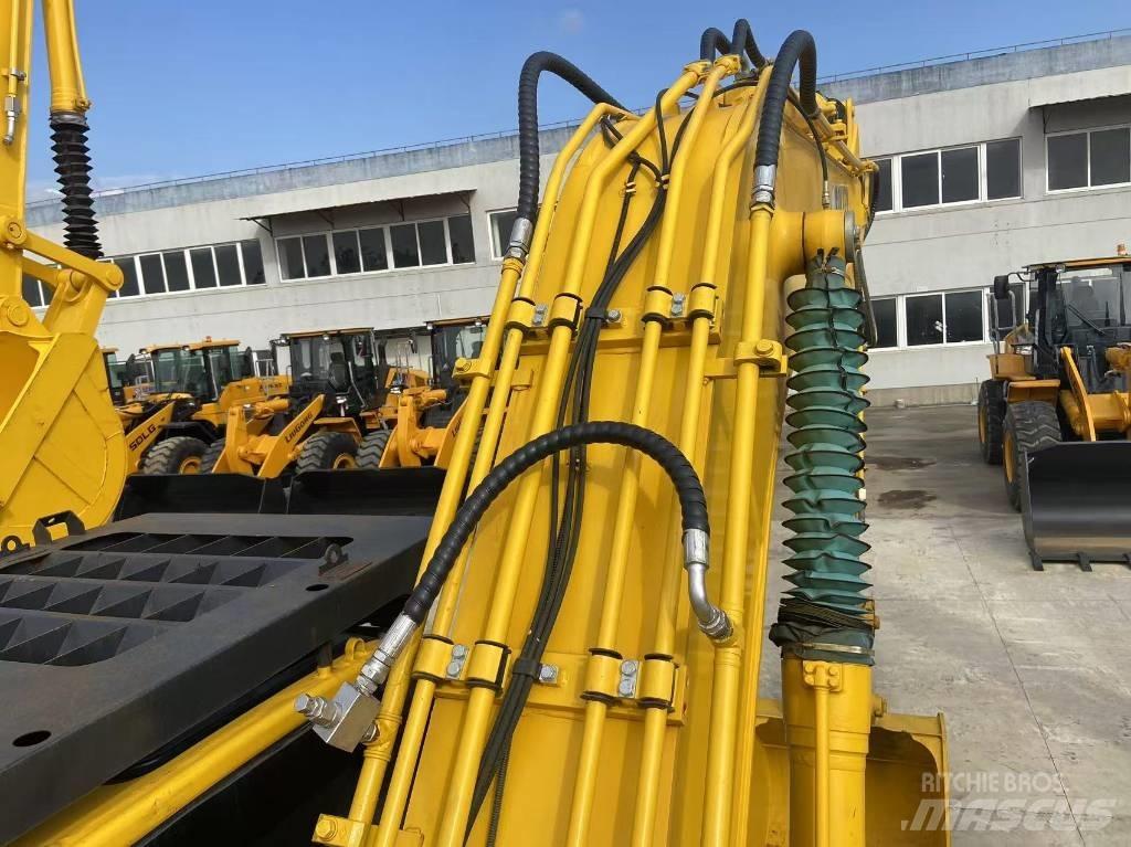 Komatsu PC 220-8 Lánctalpas kotrók