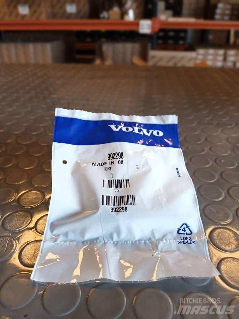 Volvo NIPPLE 992298 Haszonjárművek - Egyéb
