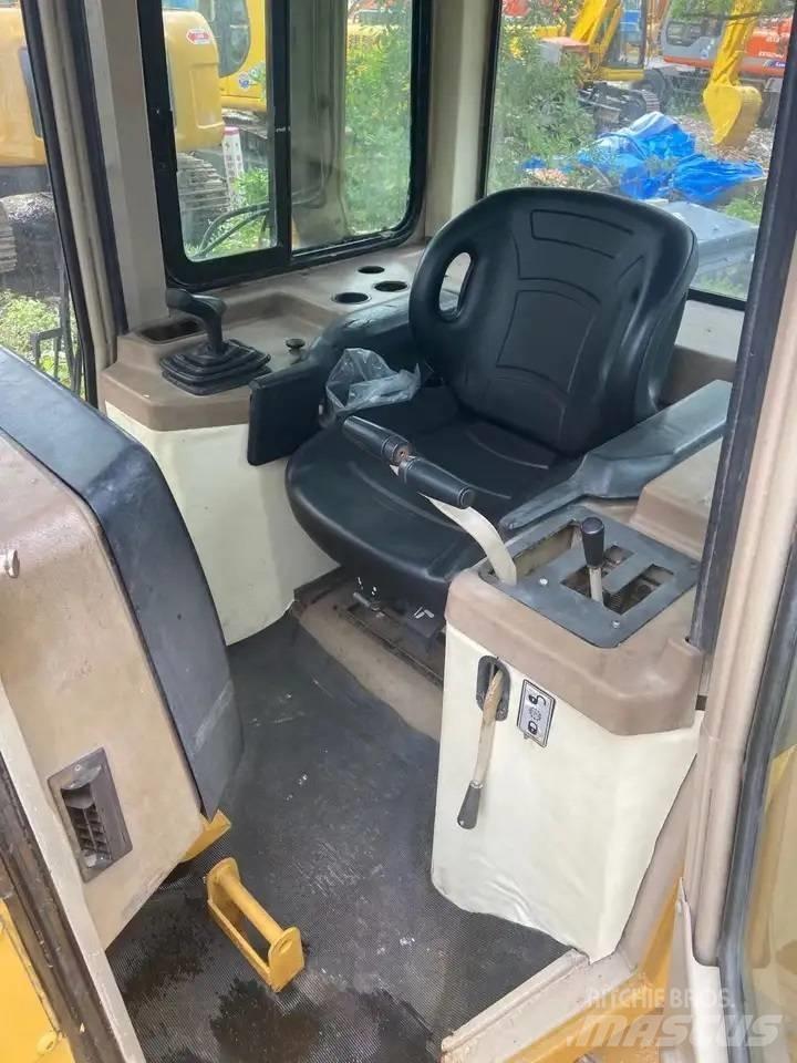 CAT D 5 M XL lánctalpas dózerek