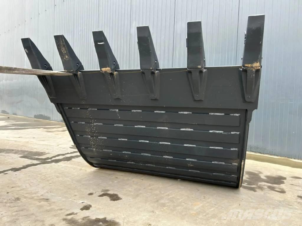 Hitachi ZX220 - 1.40m Kanalak