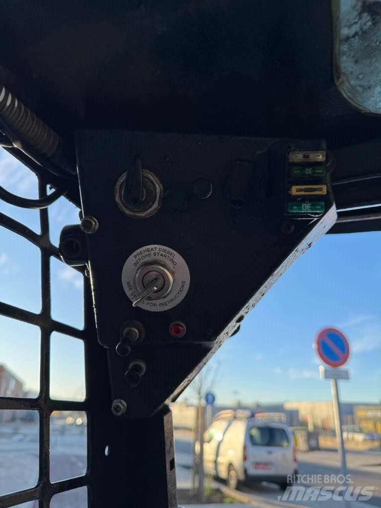 Bobcat 543 Kompaktrakodók