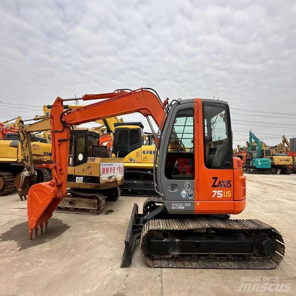 Hitachi ZX 75 US Közepes (midi) kotrók 7 t - 12 t