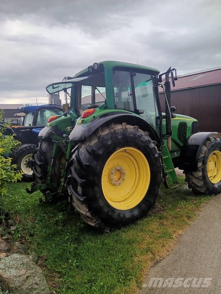 John Deere 6820 6820 Traktorok