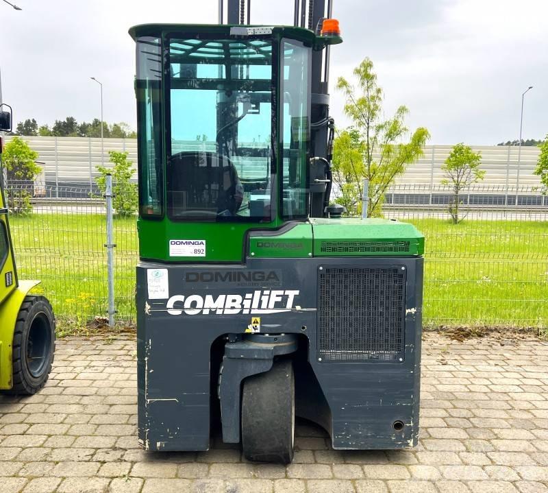 Combilift CB 2500 Tolóoszlopos négyutas targonca