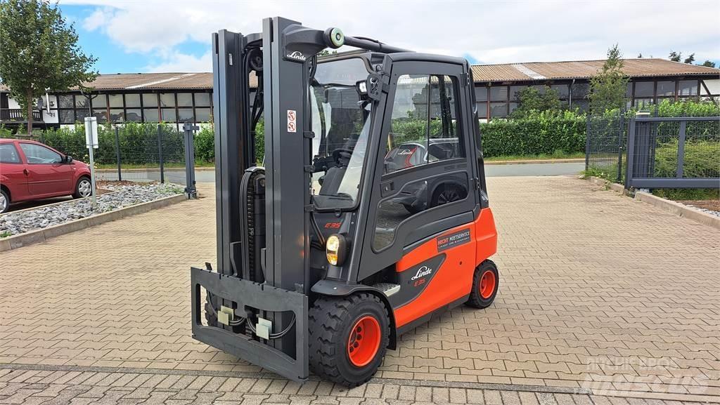 Linde E35L Elektromos targoncák