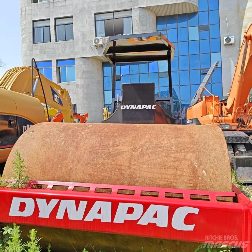 Dynapac CA251D Egydobos hengerek
