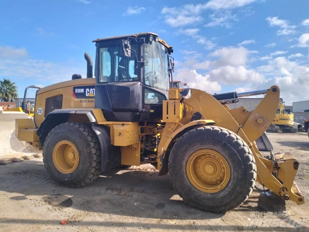 CAT 938 M Gumikerekes homlokrakodók