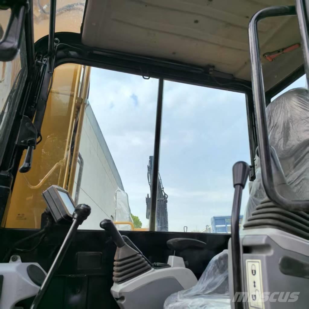 CAT 305.5e2 Mini kotrók < 7t