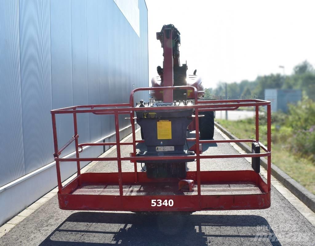 JLG 1250AJP Karos emelők