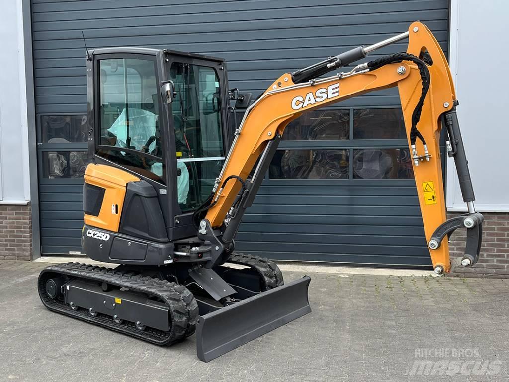 CASE CX 25 D Mini kotrók < 7t