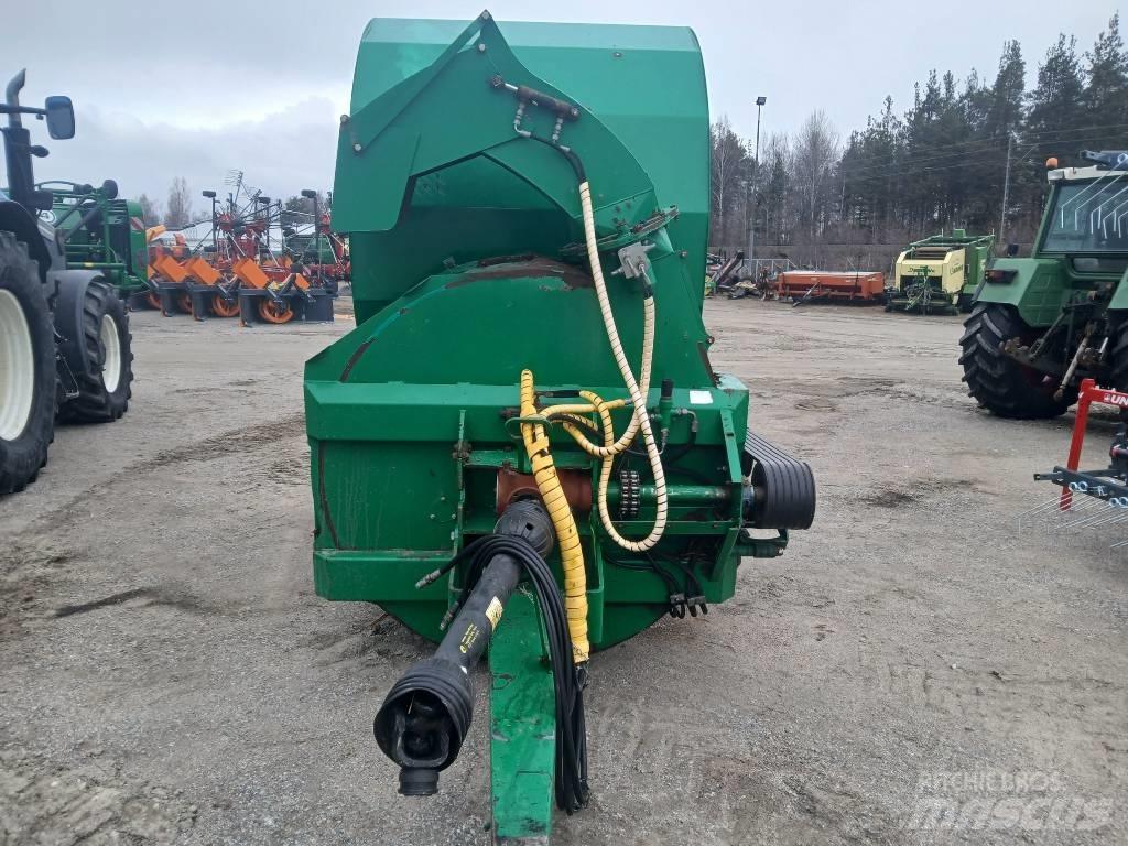 Agronic 250Ts Bála aprító, vágó, csomagoló