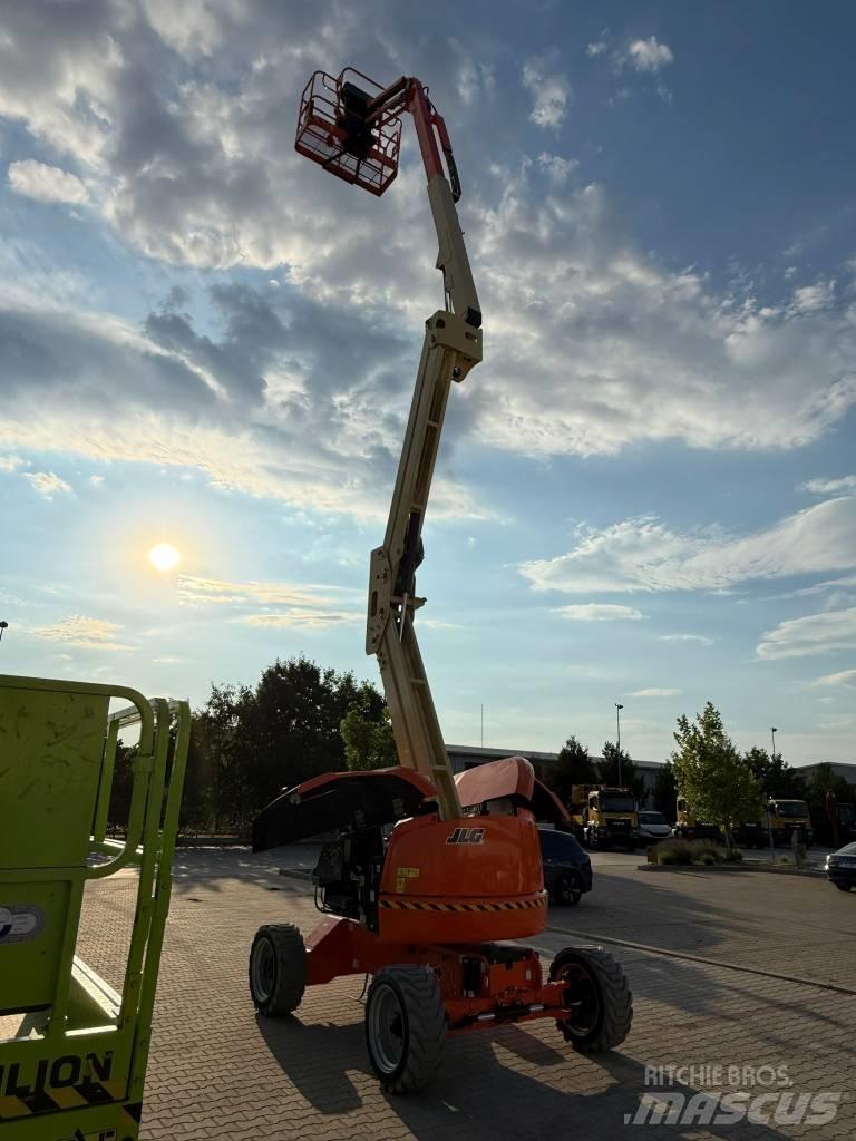 JLG EC450AJ Karos emelők