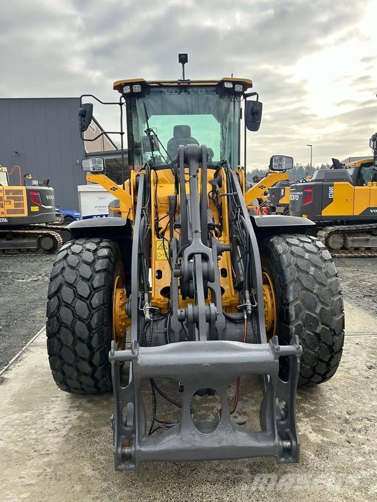 Volvo L 90 H Gumikerekes homlokrakodók