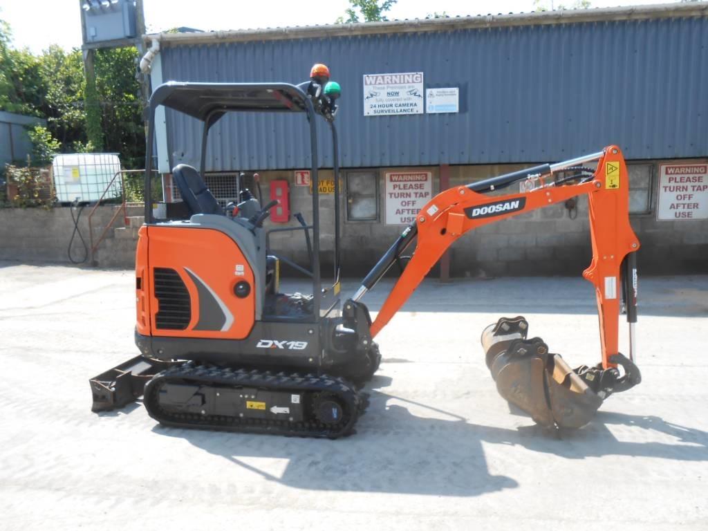 Doosan DX 19 Mini kotrók < 7t