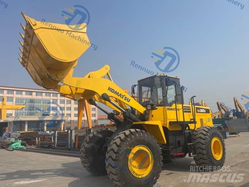 Komatsu WA380 Gumikerekes homlokrakodók