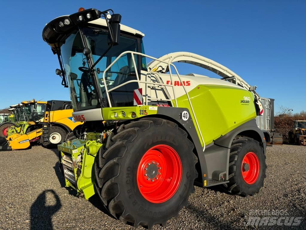 CLAAS Jaguar 960 4WD Önjáró szecskázók
