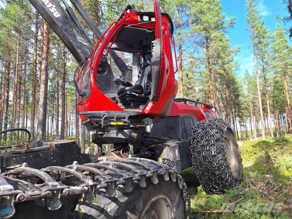 Komatsu 951 Betakarítók