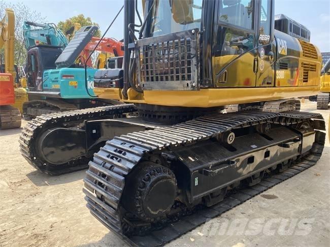 CAT 330 D2L Lánctalpas kotrók
