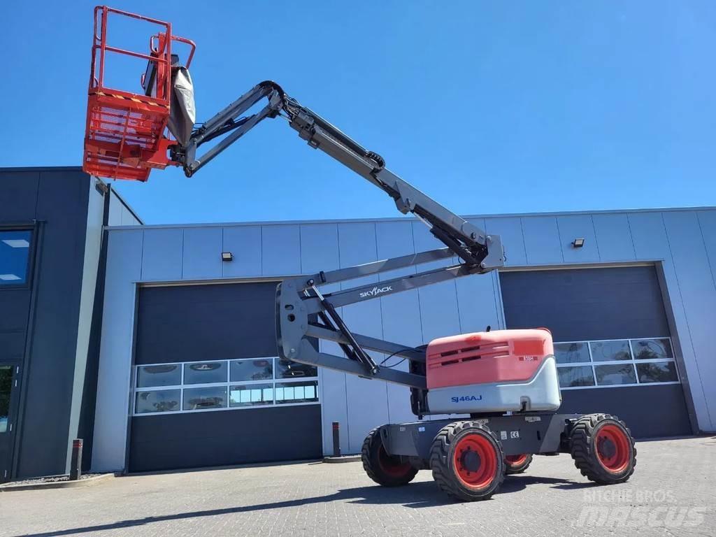 SkyJack SJ 46AJ Karos emelők