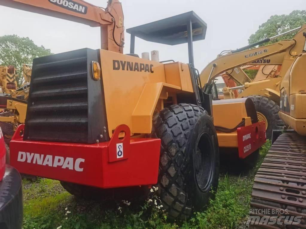 Dynapac ca251d Egydobos hengerek