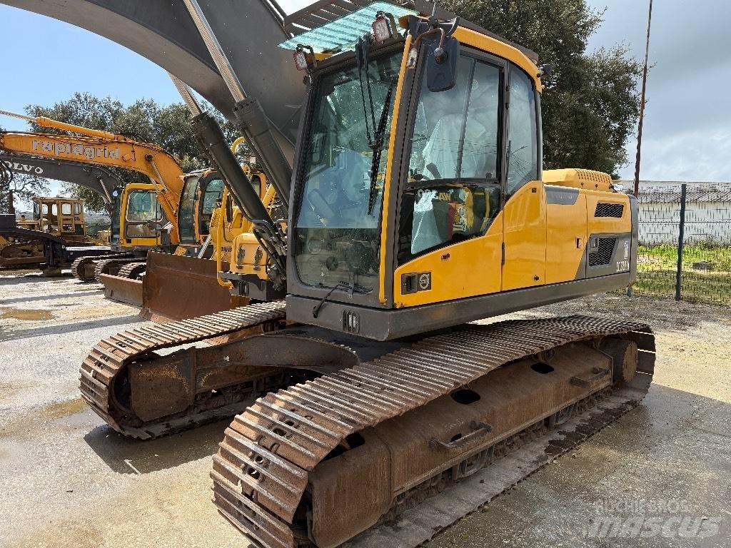Volvo EC220D Lánctalpas kotrók