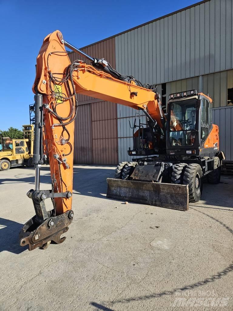 Doosan DX 165 W-5 Gumikerekes kotrók
