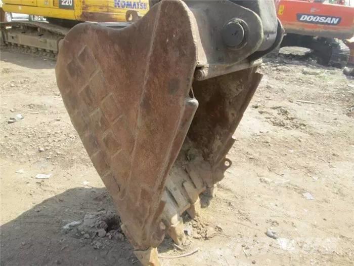 CAT 320 C Lánctalpas kotrók