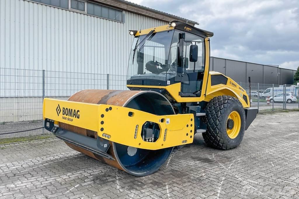 Bomag BW 213 D-5 Egydobos hengerek