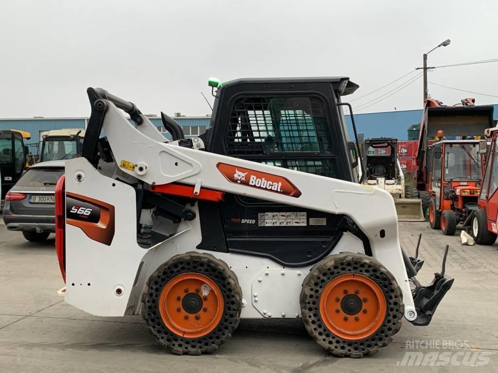 Bobcat S 66 Kompaktrakodók