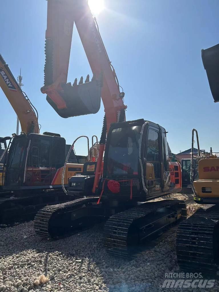 Hitachi ZX 120 Közepes (midi) kotrók 7 t - 12 t