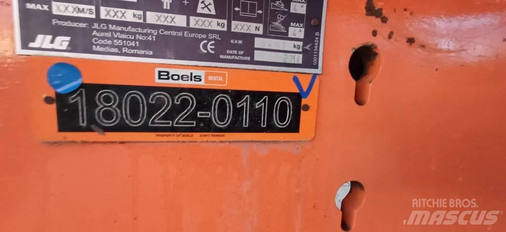 JLG 450AJ Karos emelők