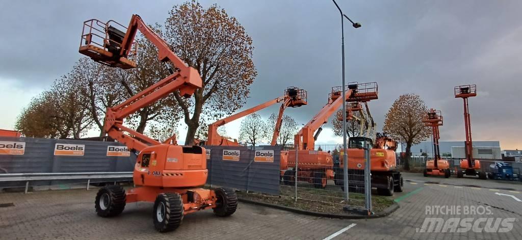 JLG 450AJ Karos emelők