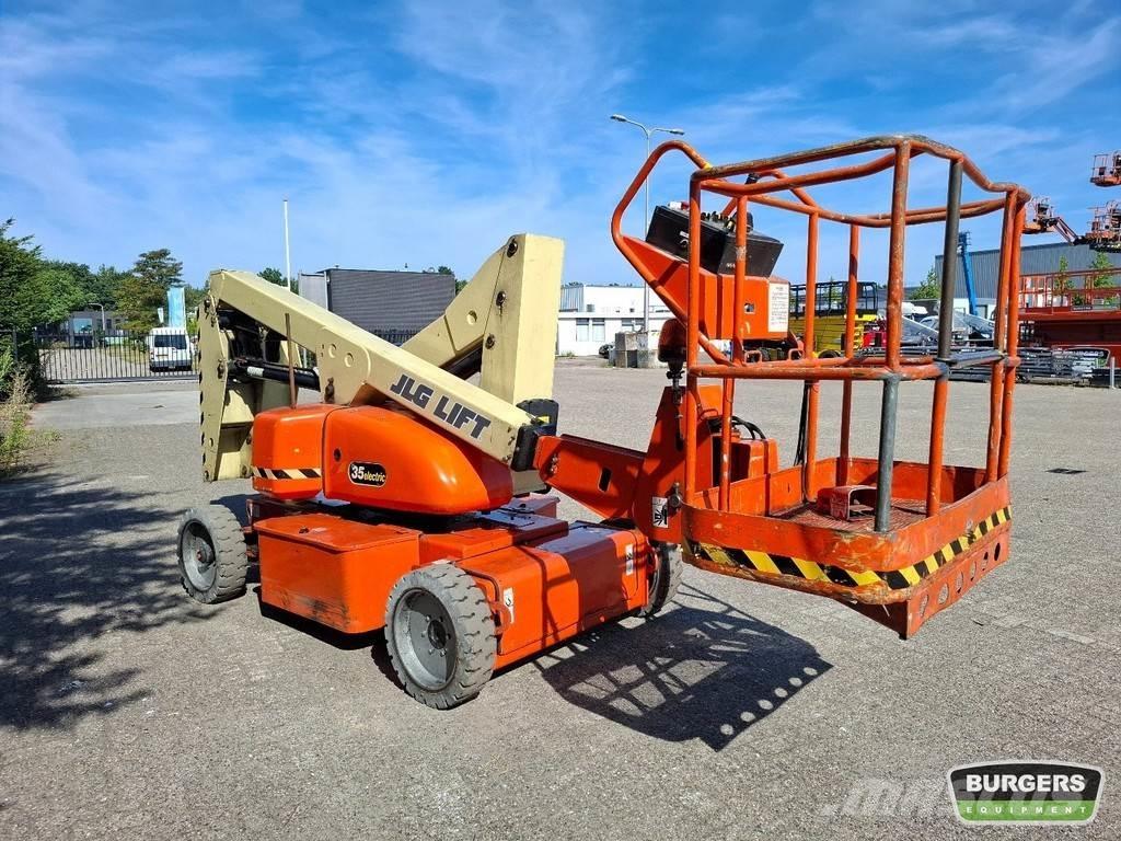 JLG N35E Karos emelők