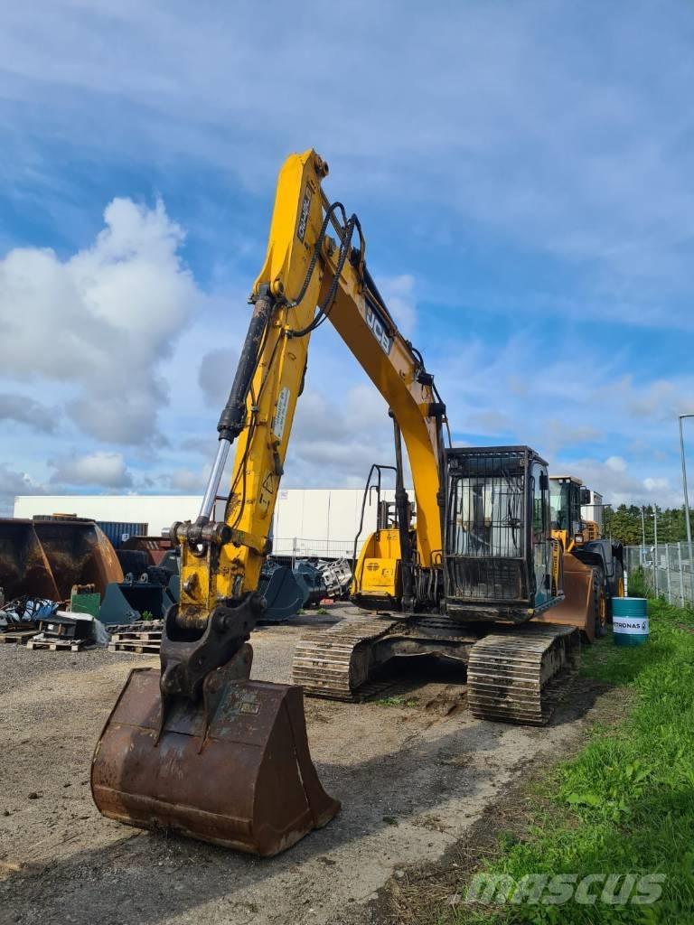 JCB JS 130 LC Lánctalpas kotrók