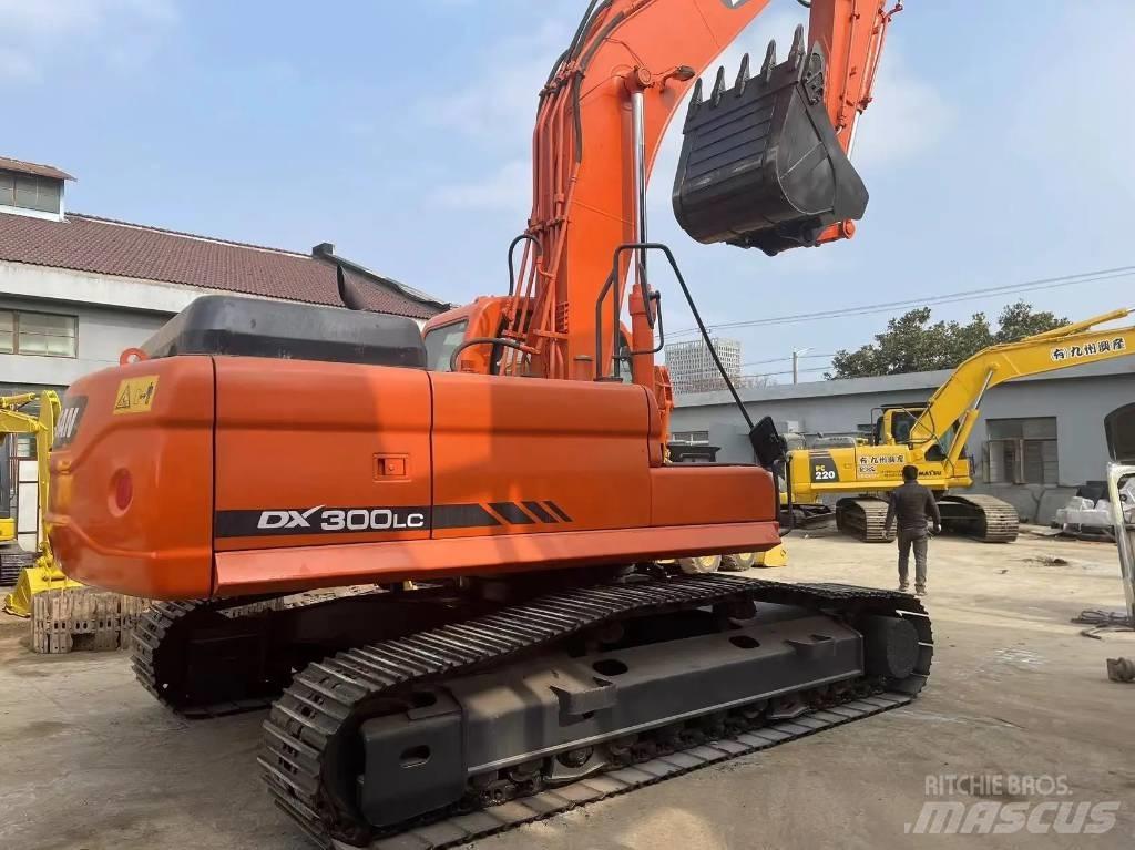 Doosan DX300LC Lánctalpas kotrók