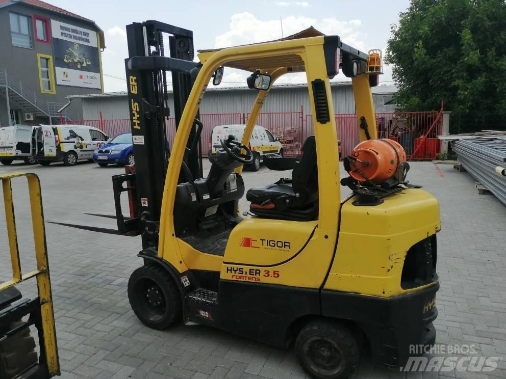 Hyster S 35 FT Gázüzemű targoncák