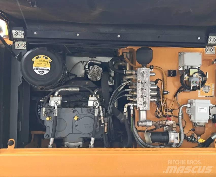Liebherr R 926 LC Lánctalpas kotrók