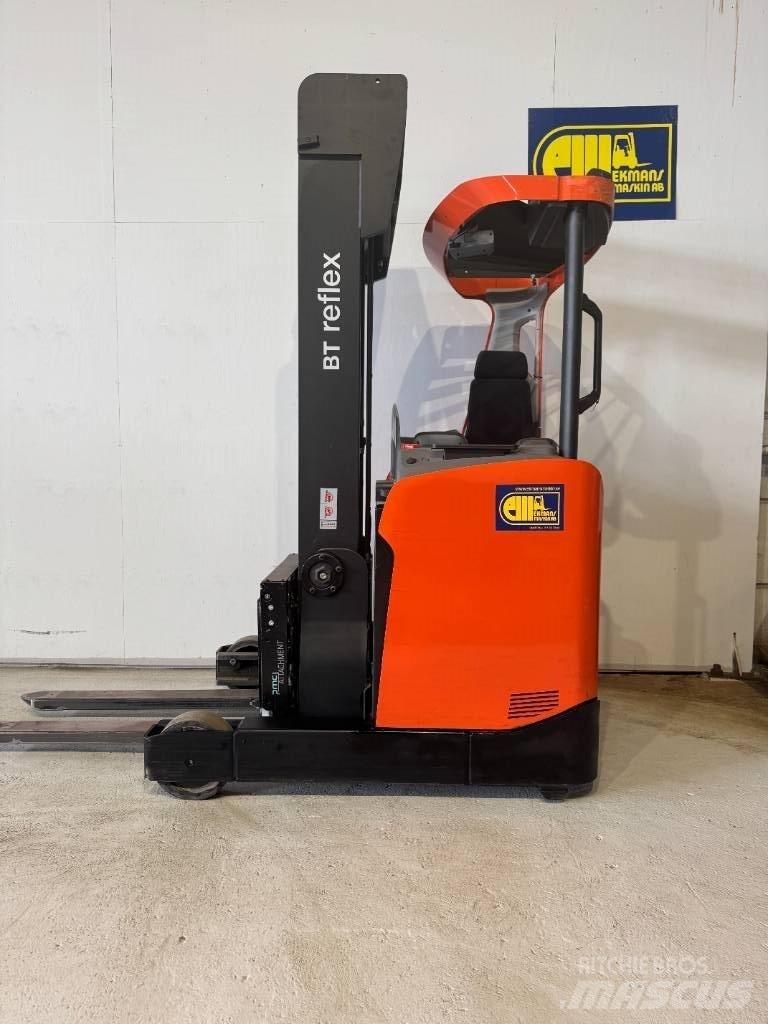 BT RRE140H Tolóoszlopos targonca