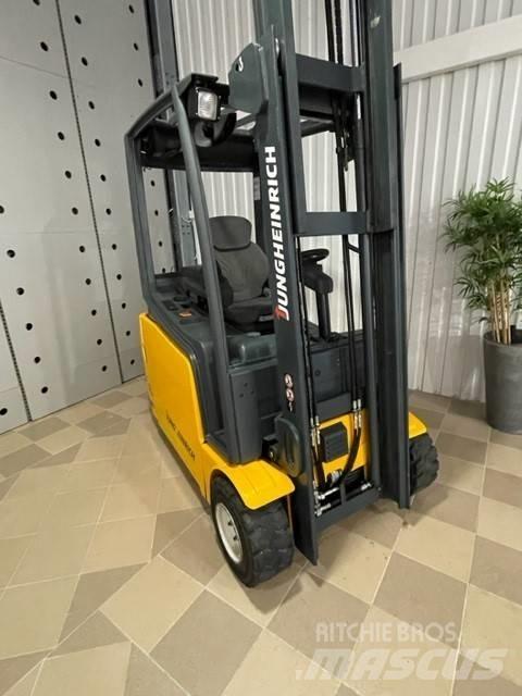 Jungheinrich EFG 218 Elektromos targoncák